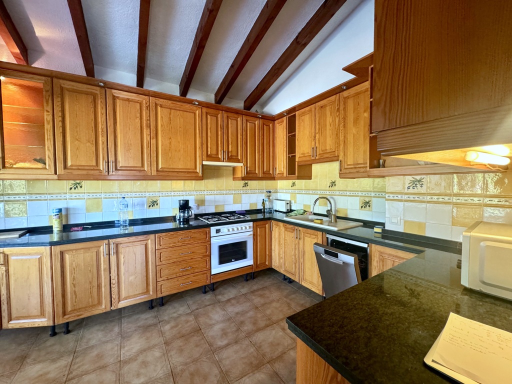 2601APBM - Chalet à vendre à Jávea, Balcón al Mar, avec piscine et jardin.