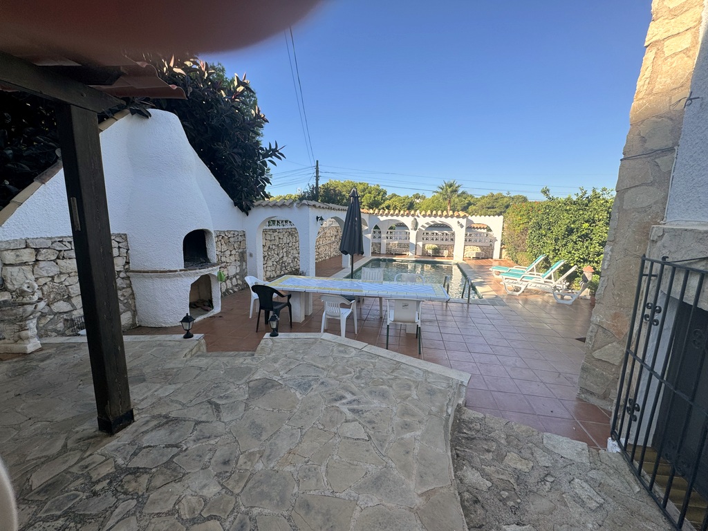 2601APBM - Chalet à vendre à Jávea, Balcón al Mar, avec piscine et jardin.