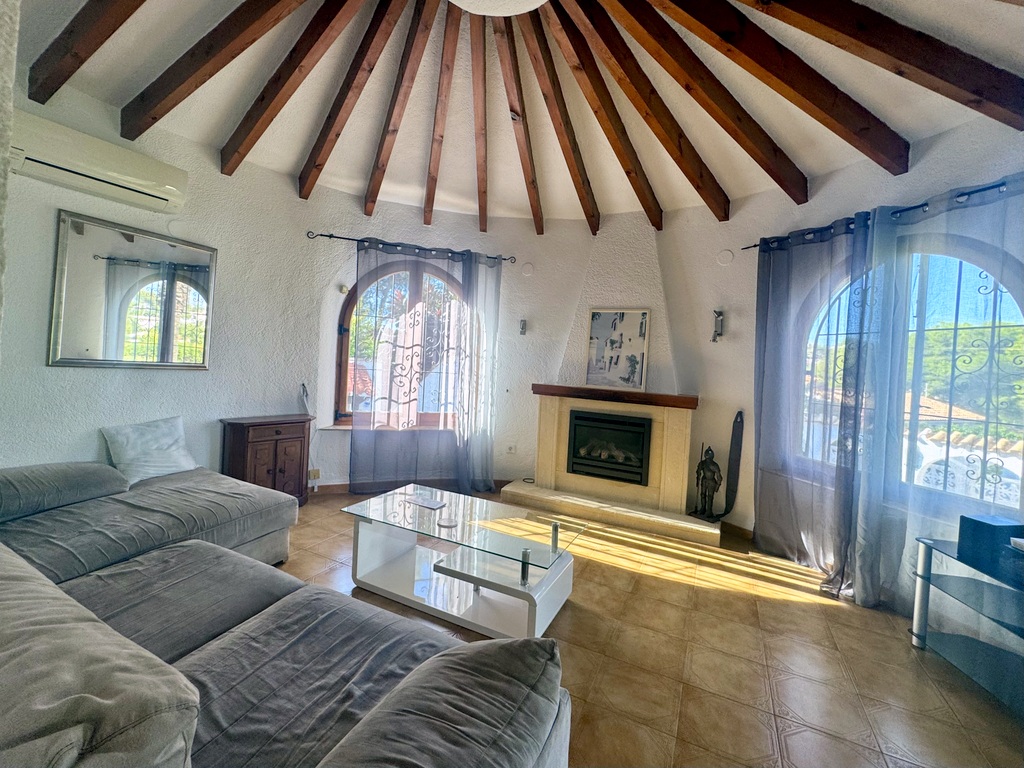 2601APBM - Chalet à vendre à Jávea, Balcón al Mar, avec piscine et jardin.
